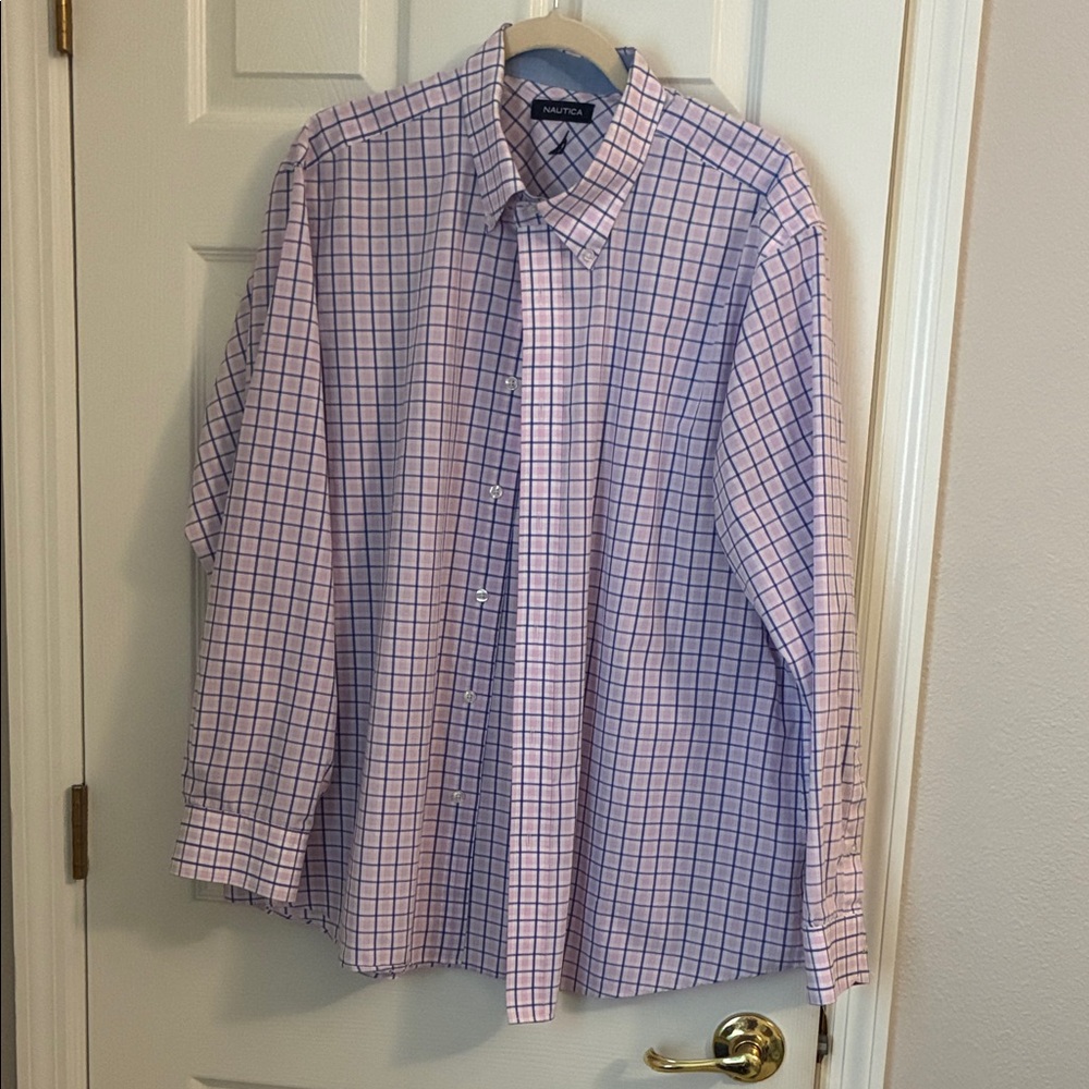 Beautiful Nautica pink, white and blue plaid dress shirt XL 17 1/2 34-35